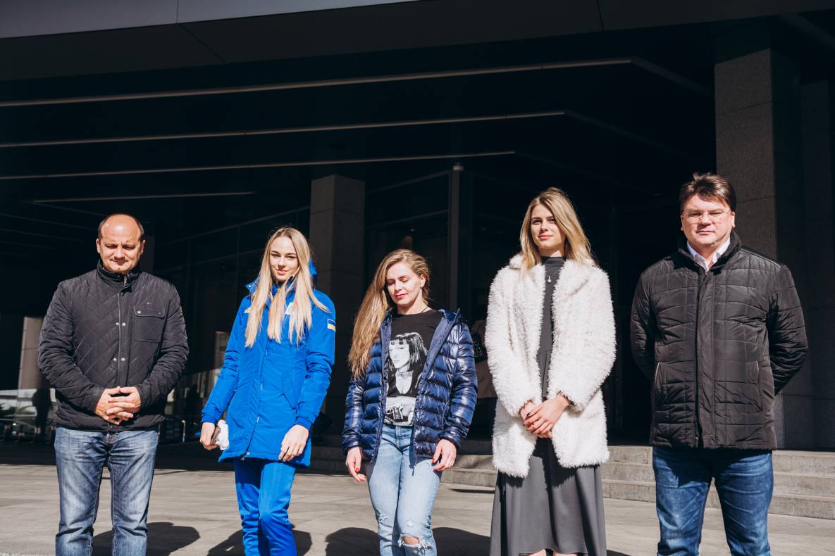 Відкриття зірок ДАР'Ї БІЛОДІД, ЛАРИСІ СОЛОВЙОВІЙ І ЮЛІЇ ЛЕВЧЕНКО image-7 Відкриття зірок ДАР'Ї БІЛОДІД, ЛАРИСІ СОЛОВЙОВІЙ І ЮЛІЇ ЛЕВЧЕНКО image-7