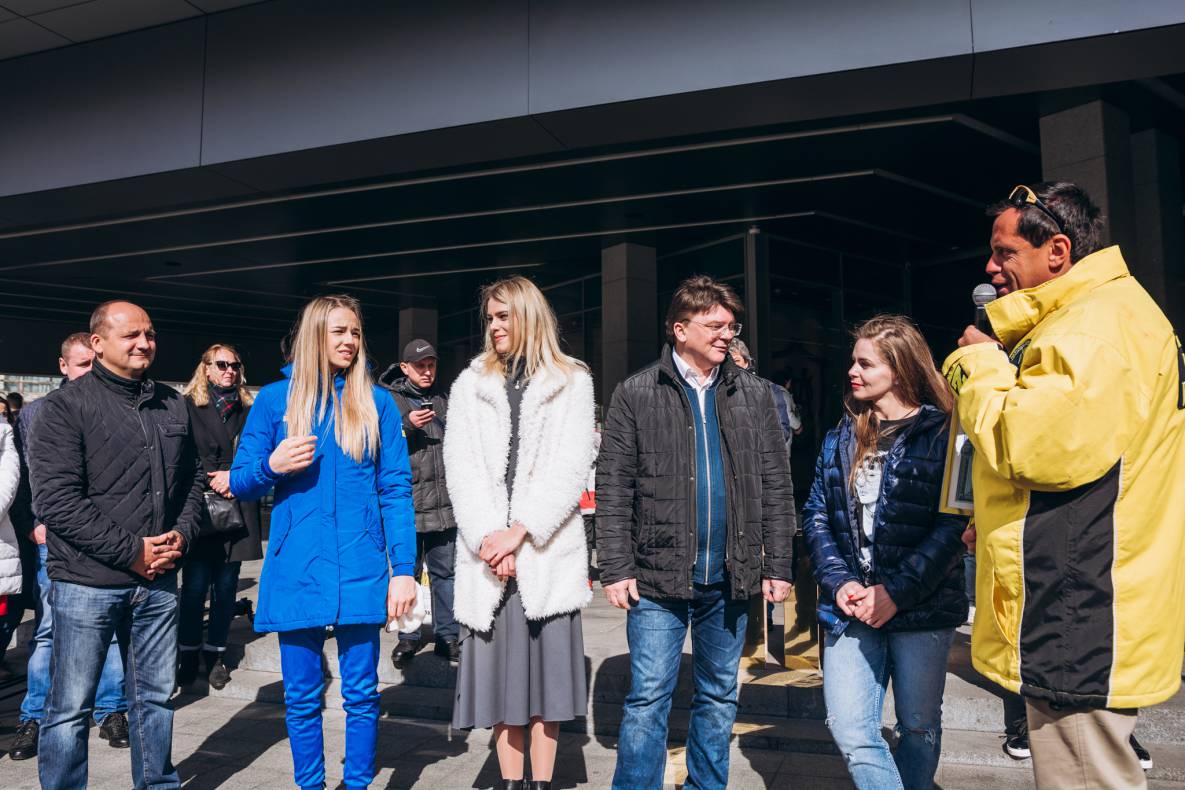 Відкриття зірок ДАР'Ї БІЛОДІД, ЛАРИСІ СОЛОВЙОВІЙ І ЮЛІЇ ЛЕВЧЕНКО image-51 Відкриття зірок ДАР'Ї БІЛОДІД, ЛАРИСІ СОЛОВЙОВІЙ І ЮЛІЇ ЛЕВЧЕНКО image-51