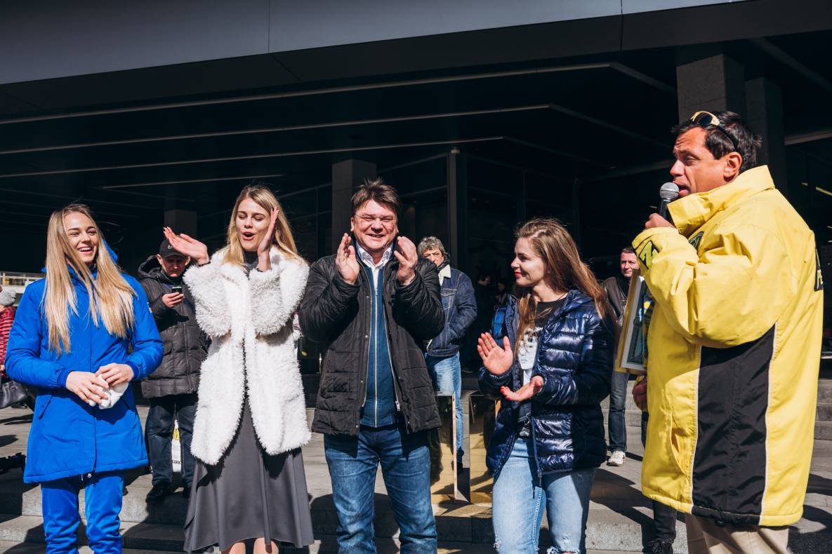 Відкриття зірок ДАР'Ї БІЛОДІД, ЛАРИСІ СОЛОВЙОВІЙ І ЮЛІЇ ЛЕВЧЕНКО image-52 Відкриття зірок ДАР'Ї БІЛОДІД, ЛАРИСІ СОЛОВЙОВІЙ І ЮЛІЇ ЛЕВЧЕНКО image-52