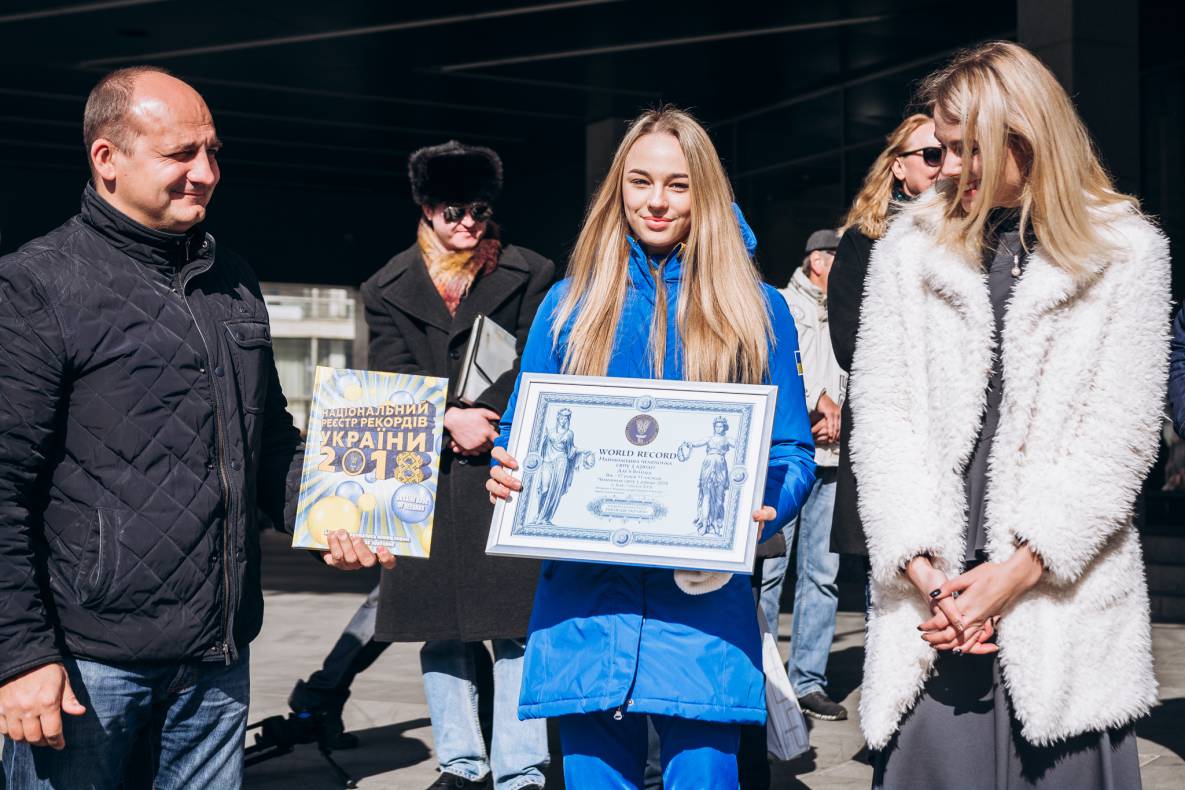 Відкриття зірок ДАР'Ї БІЛОДІД, ЛАРИСІ СОЛОВЙОВІЙ І ЮЛІЇ ЛЕВЧЕНКО image-63 Відкриття зірок ДАР'Ї БІЛОДІД, ЛАРИСІ СОЛОВЙОВІЙ І ЮЛІЇ ЛЕВЧЕНКО image-63