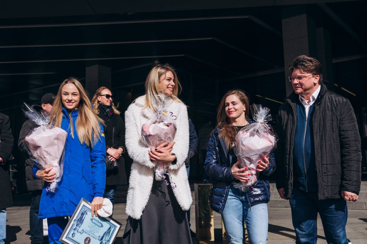 Відкриття зірок ДАР'Ї БІЛОДІД, ЛАРИСІ СОЛОВЙОВІЙ І ЮЛІЇ ЛЕВЧЕНКО image-70 Відкриття зірок ДАР'Ї БІЛОДІД, ЛАРИСІ СОЛОВЙОВІЙ І ЮЛІЇ ЛЕВЧЕНКО image-70
