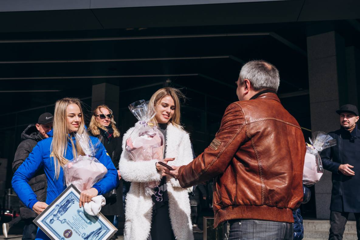 Відкриття зірок ДАР'Ї БІЛОДІД, ЛАРИСІ СОЛОВЙОВІЙ І ЮЛІЇ ЛЕВЧЕНКО image-78 Відкриття зірок ДАР'Ї БІЛОДІД, ЛАРИСІ СОЛОВЙОВІЙ І ЮЛІЇ ЛЕВЧЕНКО image-78