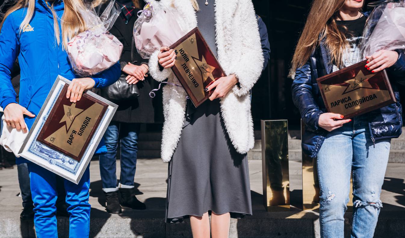 Відкриття зірок ДАР'Ї БІЛОДІД, ЛАРИСІ СОЛОВЙОВІЙ І ЮЛІЇ ЛЕВЧЕНКО image-83 Відкриття зірок ДАР'Ї БІЛОДІД, ЛАРИСІ СОЛОВЙОВІЙ І ЮЛІЇ ЛЕВЧЕНКО image-83