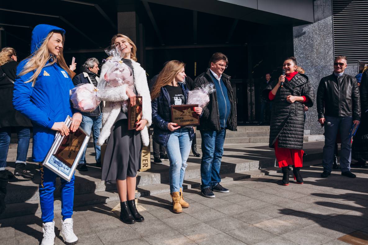 Відкриття зірок ДАР'Ї БІЛОДІД, ЛАРИСІ СОЛОВЙОВІЙ І ЮЛІЇ ЛЕВЧЕНКО image-87 Відкриття зірок ДАР'Ї БІЛОДІД, ЛАРИСІ СОЛОВЙОВІЙ І ЮЛІЇ ЛЕВЧЕНКО image-87
