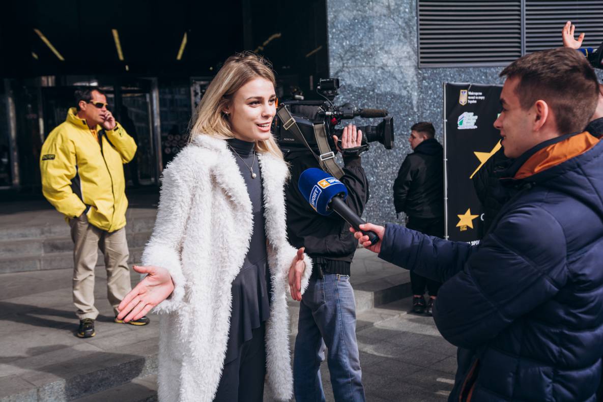 Відкриття зірок ДАР'Ї БІЛОДІД, ЛАРИСІ СОЛОВЙОВІЙ І ЮЛІЇ ЛЕВЧЕНКО image-116 Відкриття зірок ДАР'Ї БІЛОДІД, ЛАРИСІ СОЛОВЙОВІЙ І ЮЛІЇ ЛЕВЧЕНКО image-116