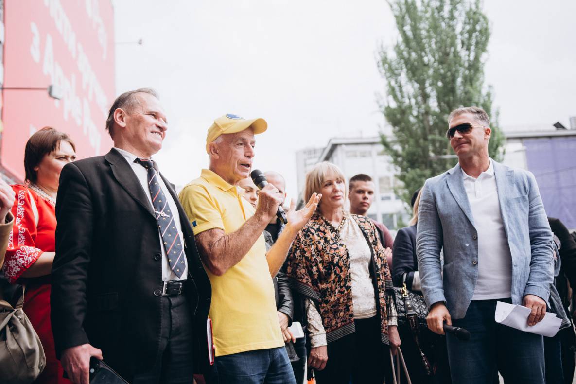 Відкриття зірок Олегу Блохіну, Олені Підгрушній та зірки пам'яті Валерію Лобановському image-56 Відкриття зірок Олегу Блохіну, Олені Підгрушній та зірки пам'яті Валерію Лобановському image-56