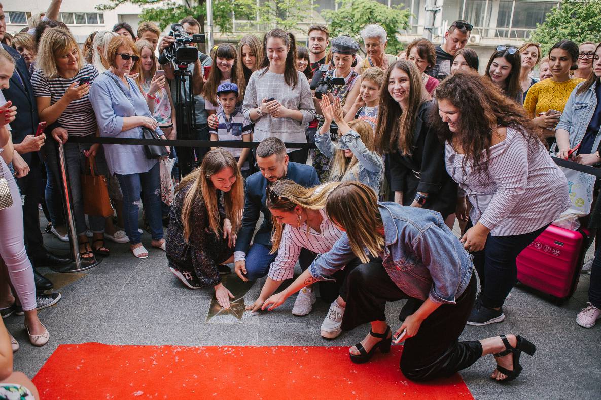 Відкриття зірки MONATIK на Площі зірок image-17 Відкриття зірки MONATIK на Площі зірок image-17
