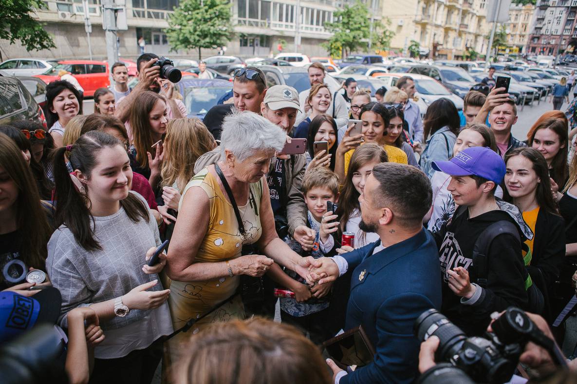 Відкриття зірки MONATIK на Площі зірок image-22 Відкриття зірки MONATIK на Площі зірок image-22