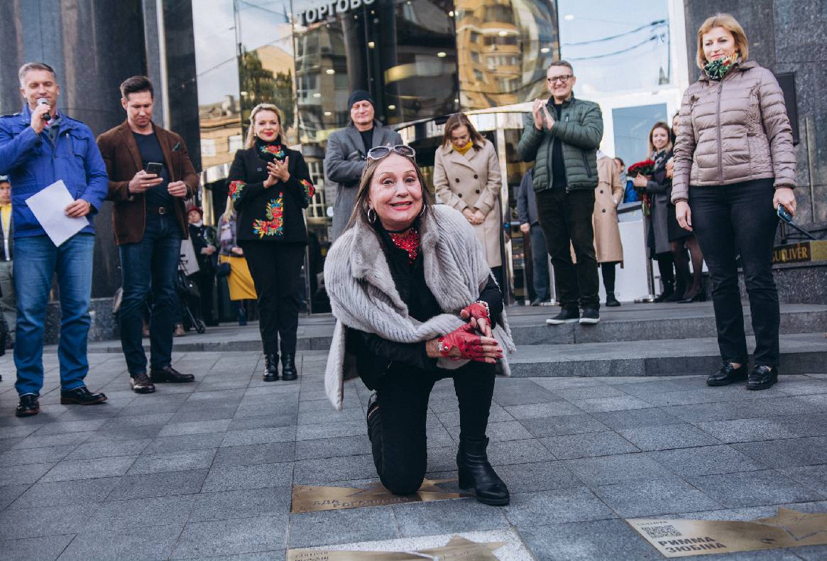 Відкриття зірок видатних українок Ірма Вітовська-Ванца та Лариса Кадочникова! image-28 Відкриття зірок видатних українок Ірма Вітовська-Ванца та Лариса Кадочникова! image-28