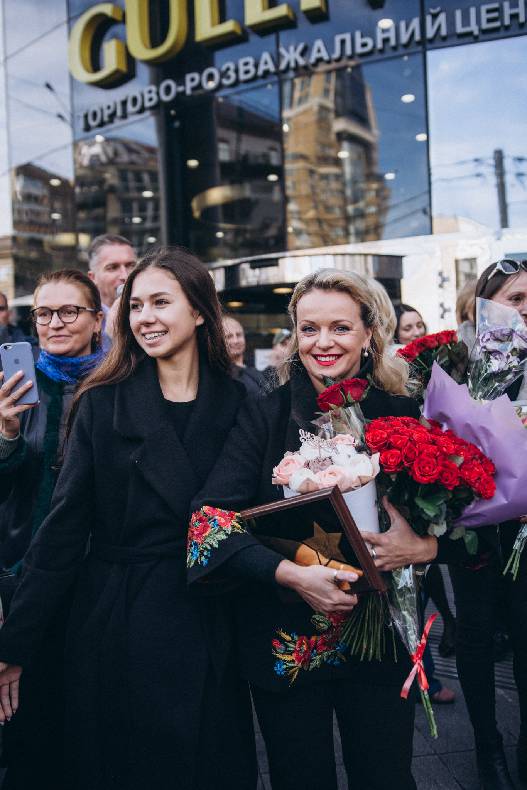 Відкриття зірок видатних українок Ірма Вітовська-Ванца та Лариса Кадочникова! image-70 Відкриття зірок видатних українок Ірма Вітовська-Ванца та Лариса Кадочникова! image-70