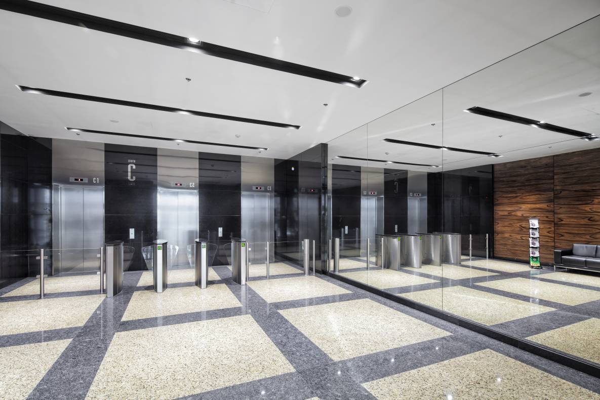 Business Center Gulliver image-22