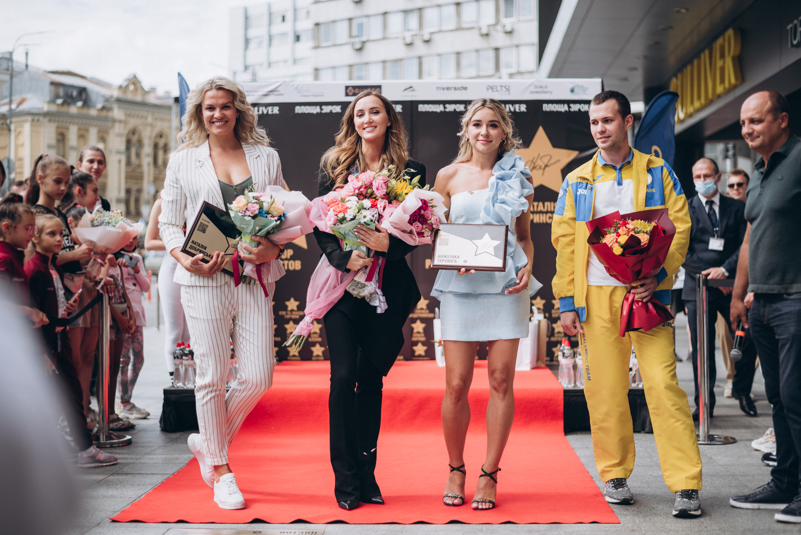 Відкриття зірок Анні Різатдіновій, Ігорю Цвєтову, Наталії Добринській та Анджелиці Терлюзі image-76 Відкриття зірок Анні Різатдіновій, Ігорю Цвєтову, Наталії Добринській та Анджелиці Терлюзі image-76