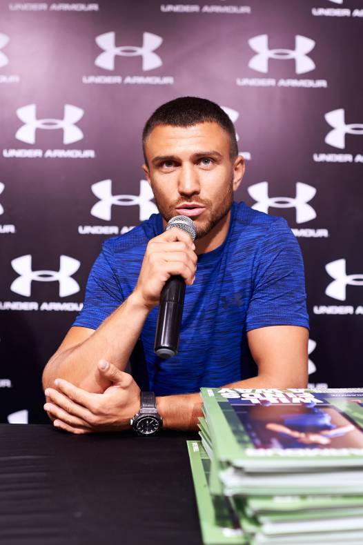 Встреча с Василием Ломаченко и «Спортивный аукцион» в новом магазине Under Armour в ТРЦ GULLIVER image-5