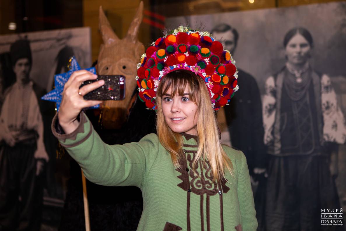 Populate in the traditional way, or As noted on the International Day of Museum Selfies in the Museum of Ivan Gonchar image-9