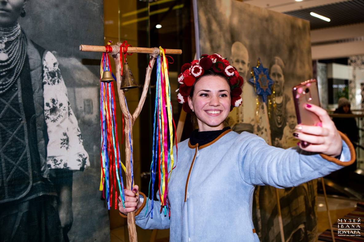 Populate in the traditional way, or As noted on the International Day of Museum Selfies in the Museum of Ivan Gonchar image-6