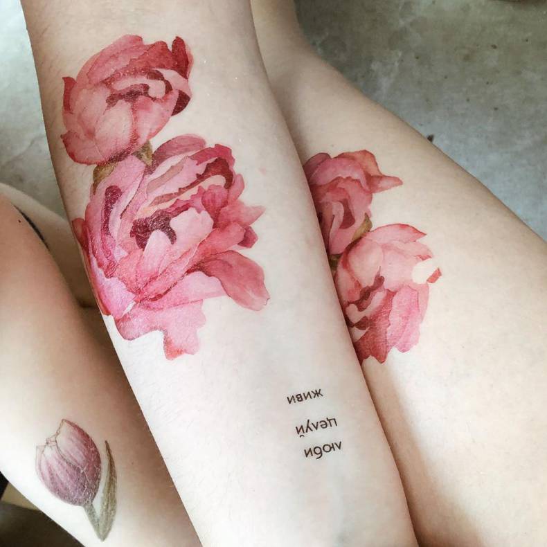 Must-have of summer image persistent tattoos image-1
