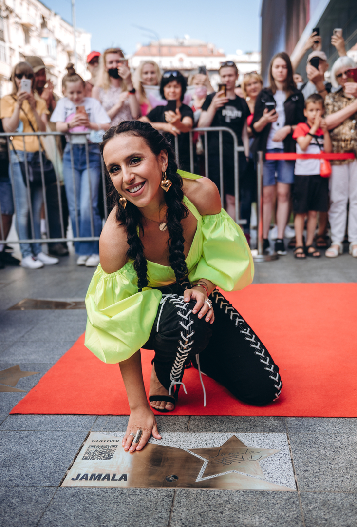 Відкриття зірки JAMALA image-16 Відкриття зірки JAMALA image-16