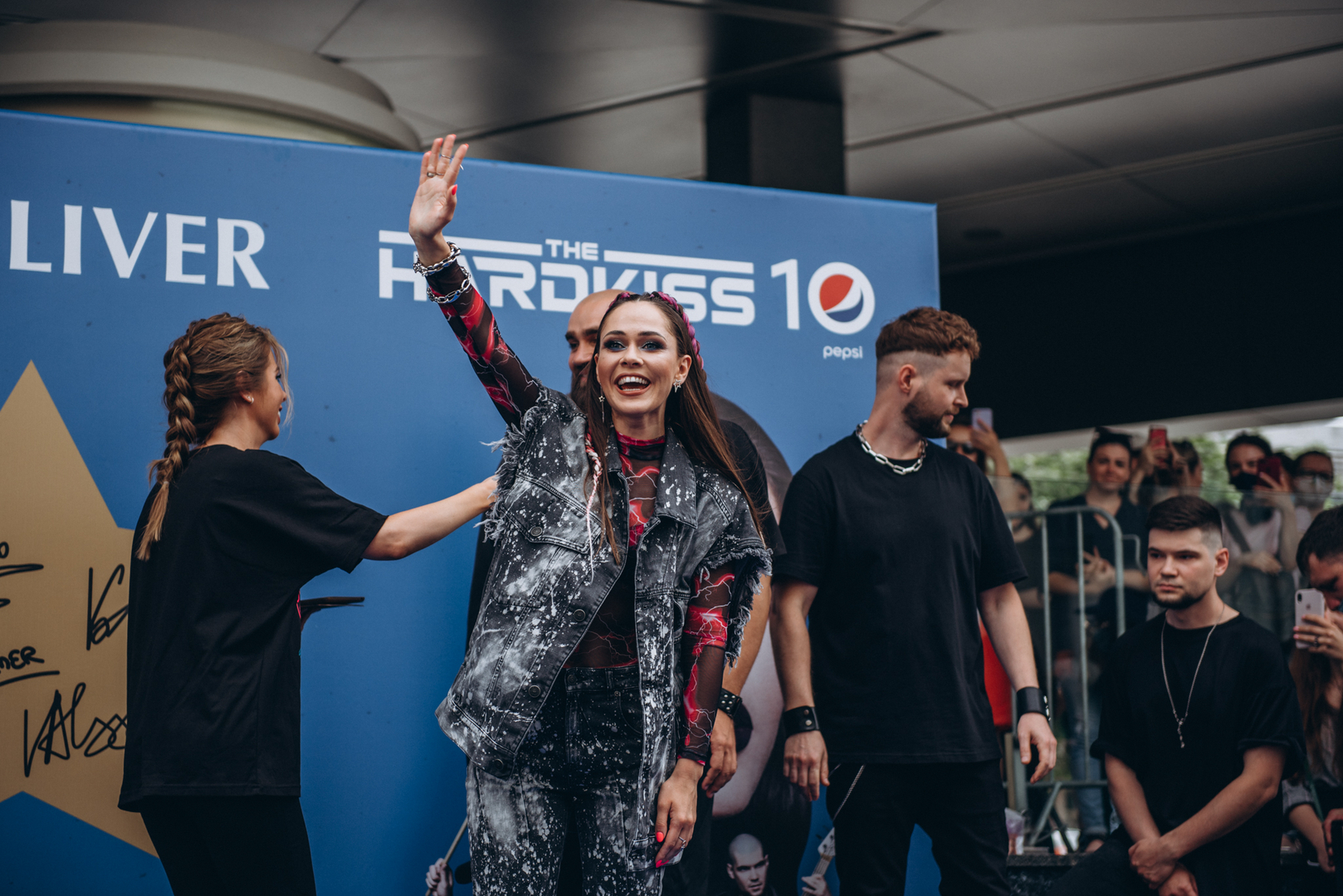 Відкриття зірки – THE HARDKISS на Площі Зірок пройшло феєрично image-3 Відкриття зірки – THE HARDKISS на Площі Зірок пройшло феєрично image-3