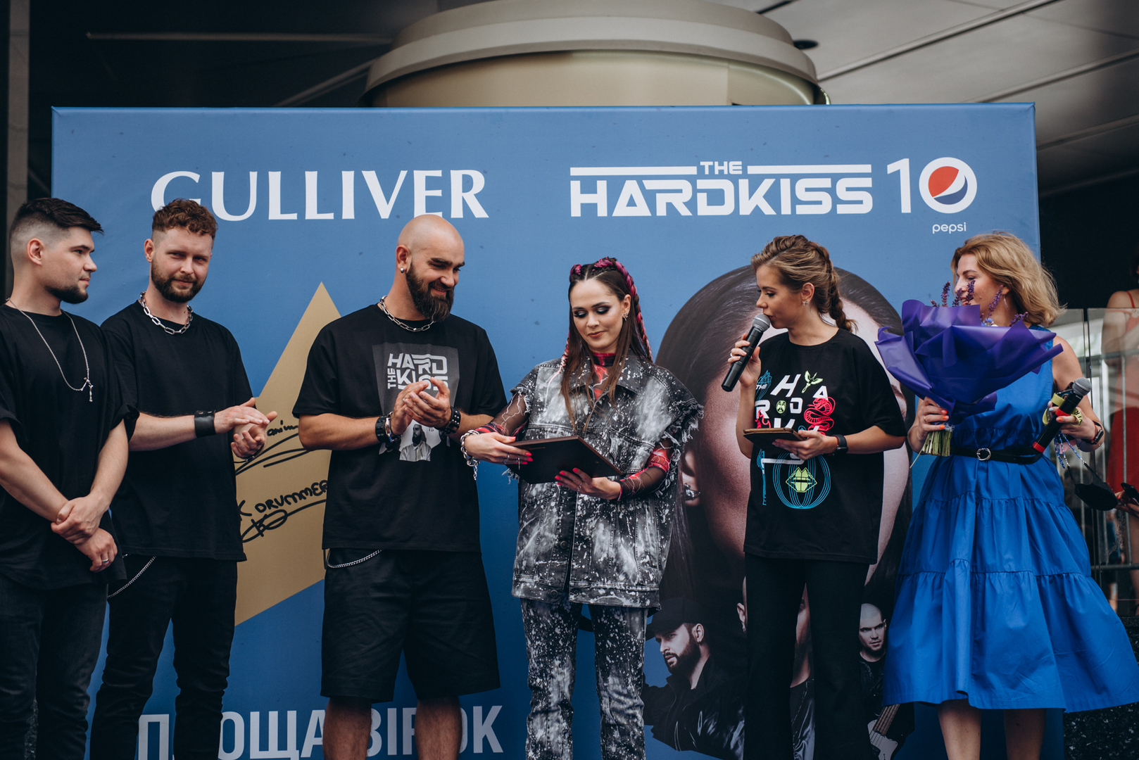 Відкриття зірки – THE HARDKISS на Площі Зірок пройшло феєрично image-19 Відкриття зірки – THE HARDKISS на Площі Зірок пройшло феєрично image-19