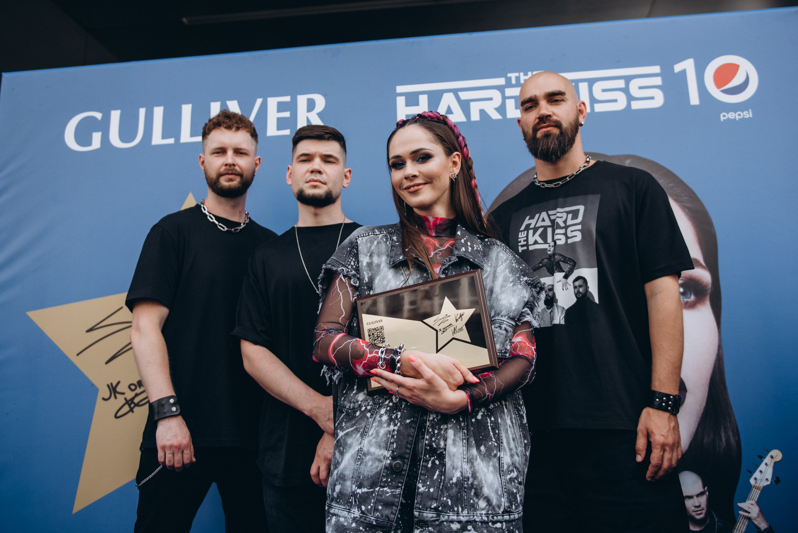 Відкриття зірки – THE HARDKISS на Площі Зірок пройшло феєрично image-32 Відкриття зірки – THE HARDKISS на Площі Зірок пройшло феєрично image-32