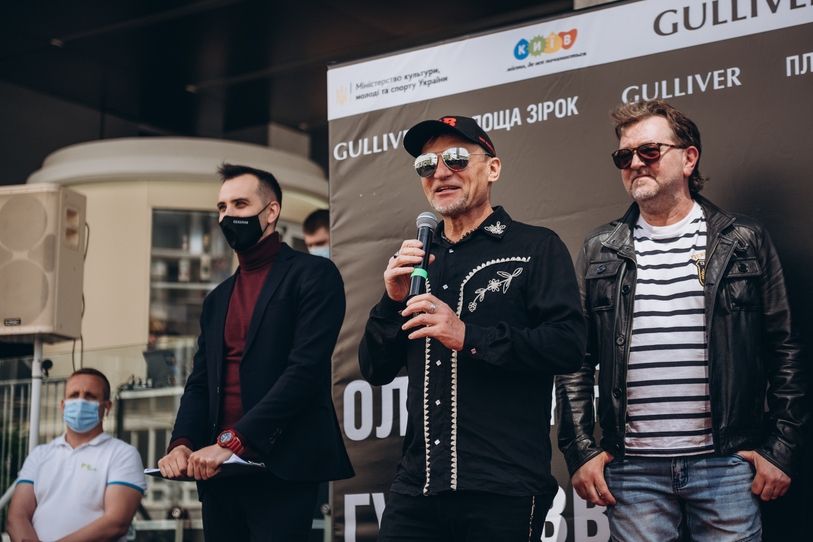 Відкриття зірки співаку, музиканту та композитору Олегу Скрипці та першому українському рок-гурту «Воплі Відоплясова» image-3 Відкриття зірки співаку, музиканту та композитору Олегу Скрипці та першому українському рок-гурту «Воплі Відоплясова» image-3