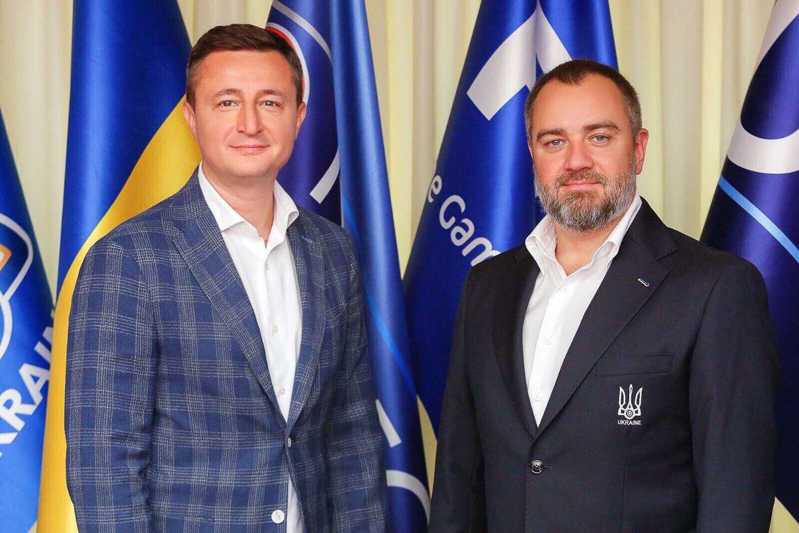 ARBER – официальная деловая одежда украинского футбола! image-0