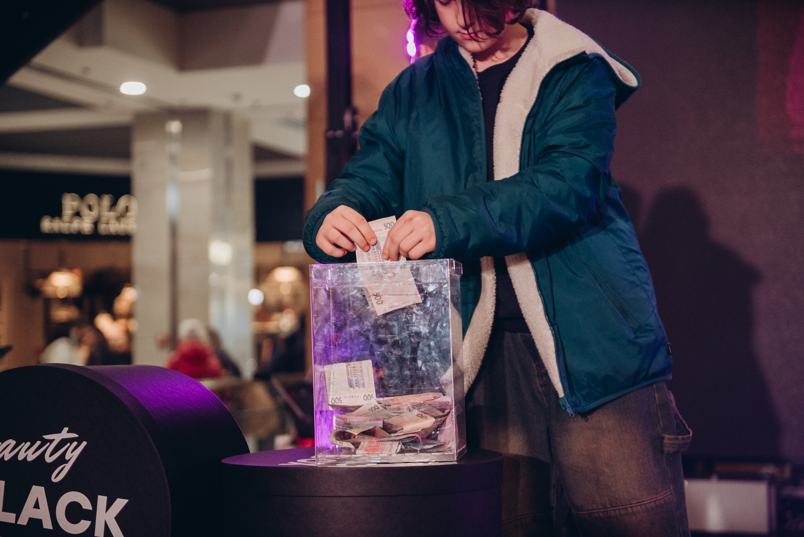 Чорна п’ятниця 2024 в ТРЦ Gulliver image-85