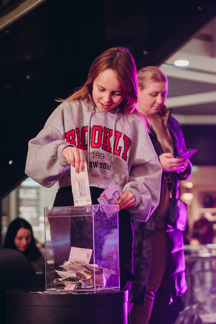 Чорна п’ятниця 2024 в ТРЦ Gulliver image-95