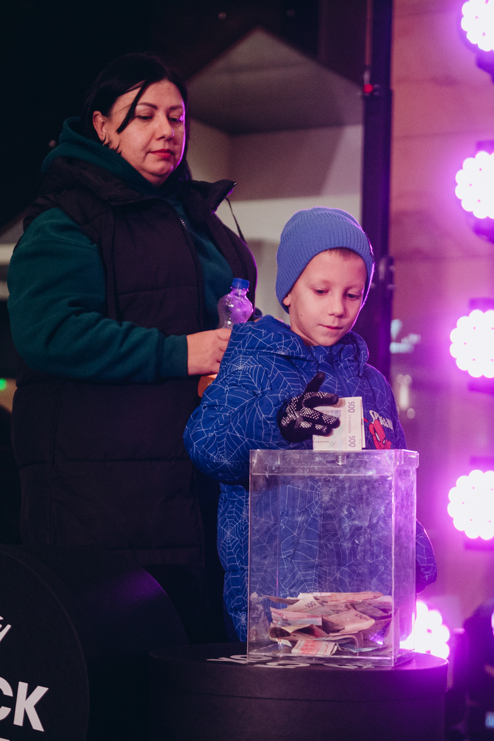 Чорна п’ятниця 2024 в ТРЦ Gulliver image-99