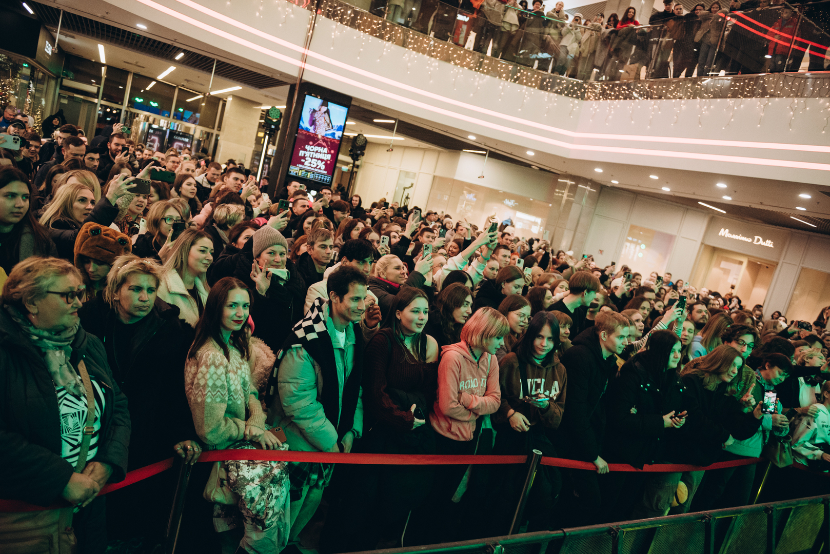 Чорна п’ятниця 2024 в ТРЦ Gulliver image-125