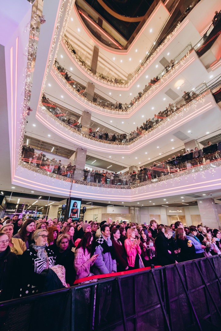 Чорна п’ятниця 2024 в ТРЦ Gulliver image-145