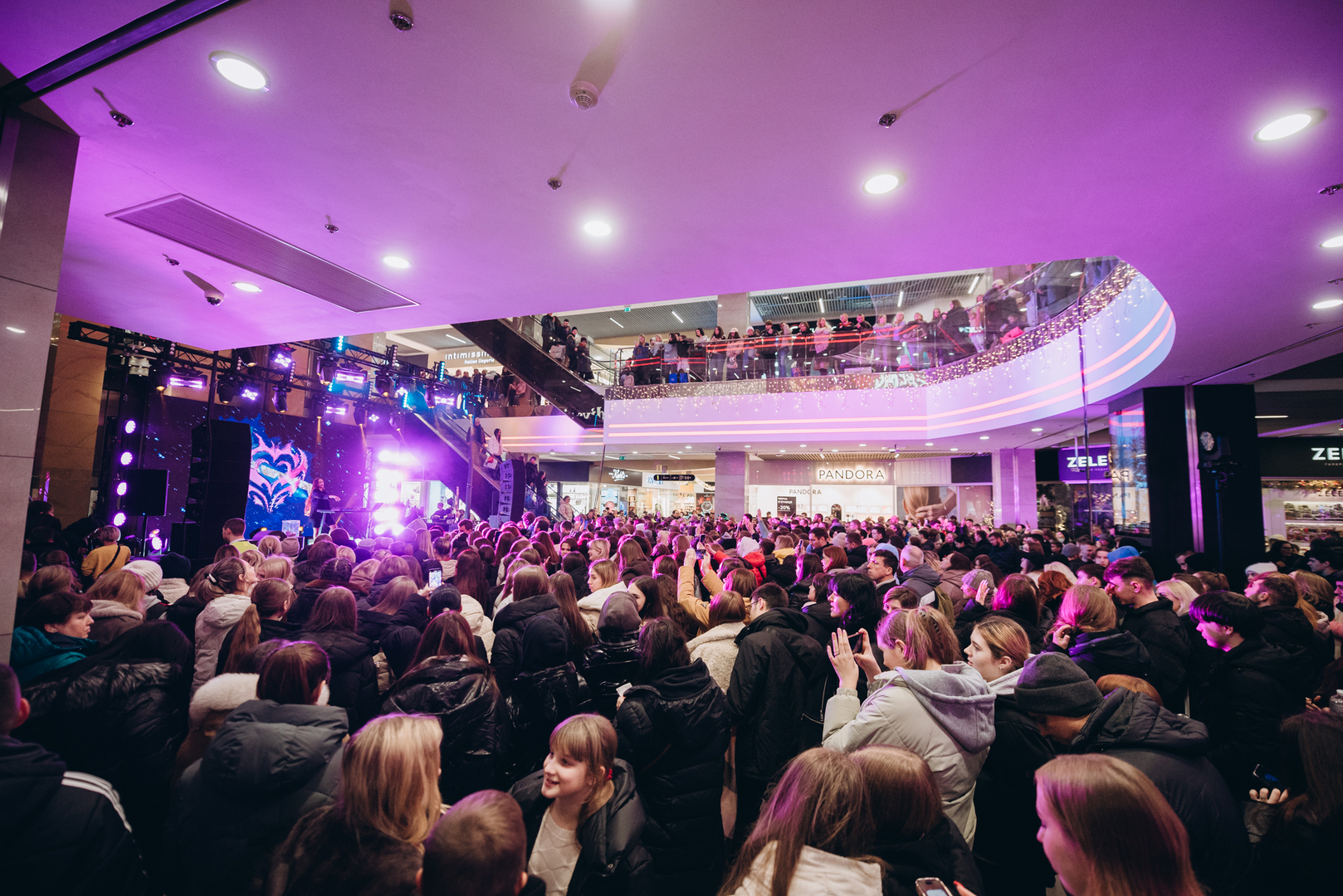 Чорна п’ятниця 2024 в ТРЦ Gulliver image-162