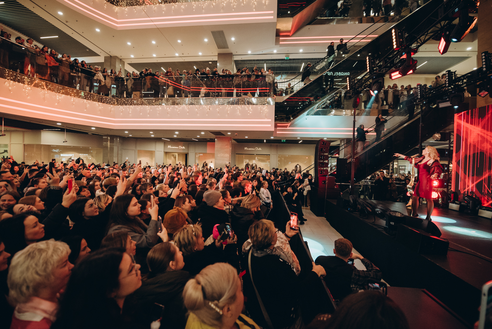 Чорна п’ятниця 2024 в ТРЦ Gulliver image-281