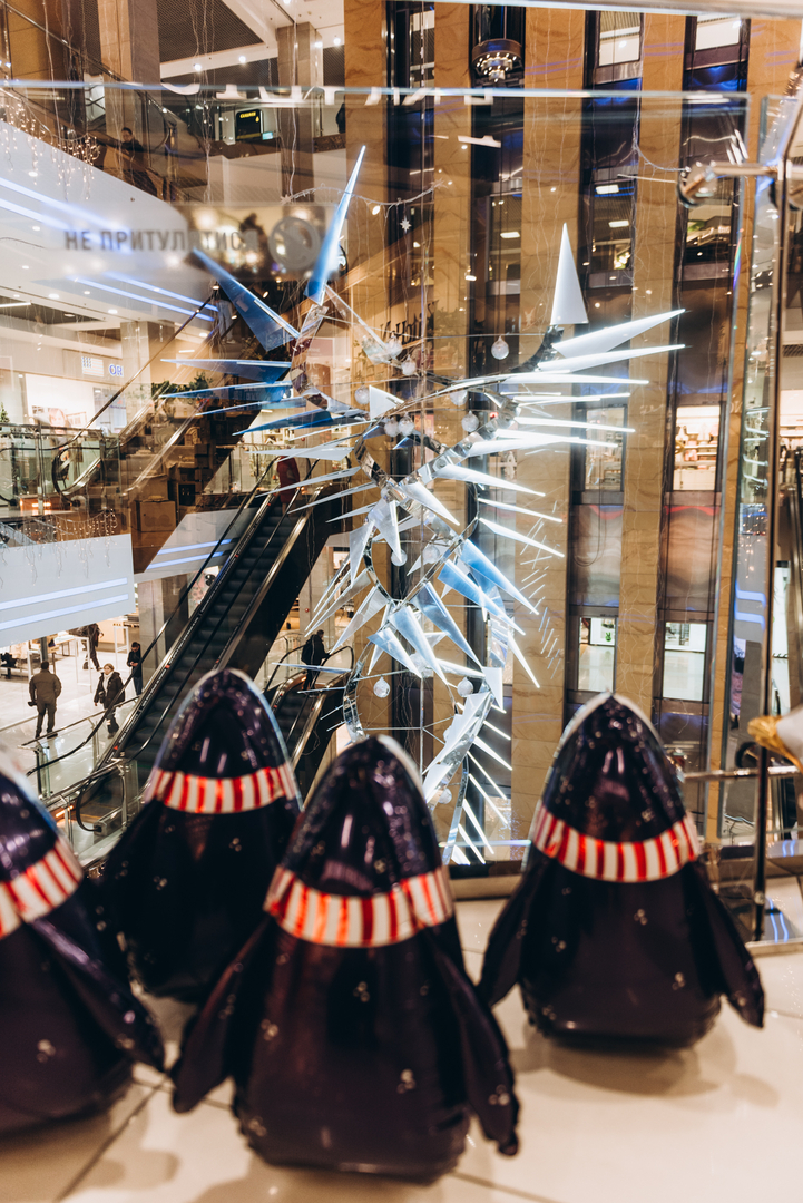 Новорічний декор 2024 в ТРЦ Gulliver image-14