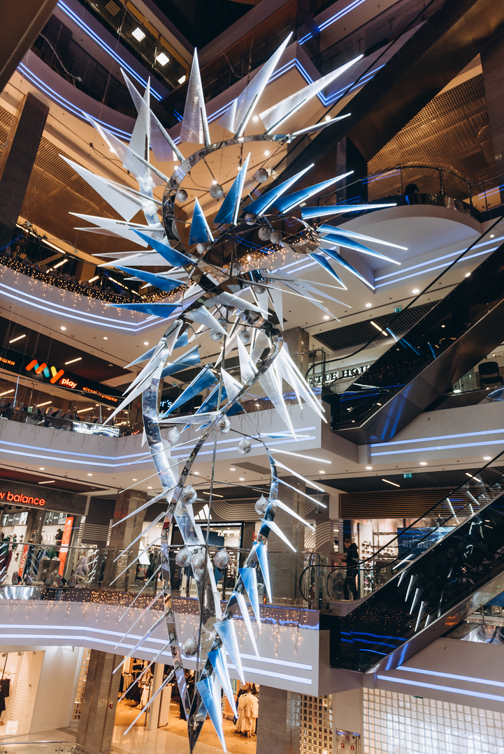 Новорічний декор 2024 в ТРЦ Gulliver image-21