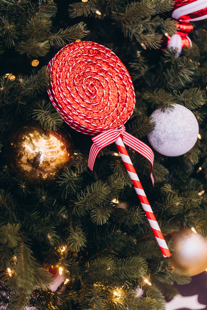 Новорічний декор 2024 в ТРЦ Gulliver image-23