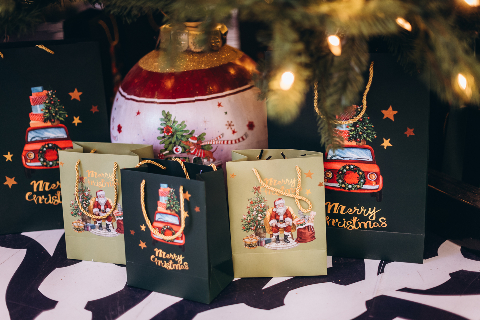 Новорічний декор 2024 в ТРЦ Gulliver image-39