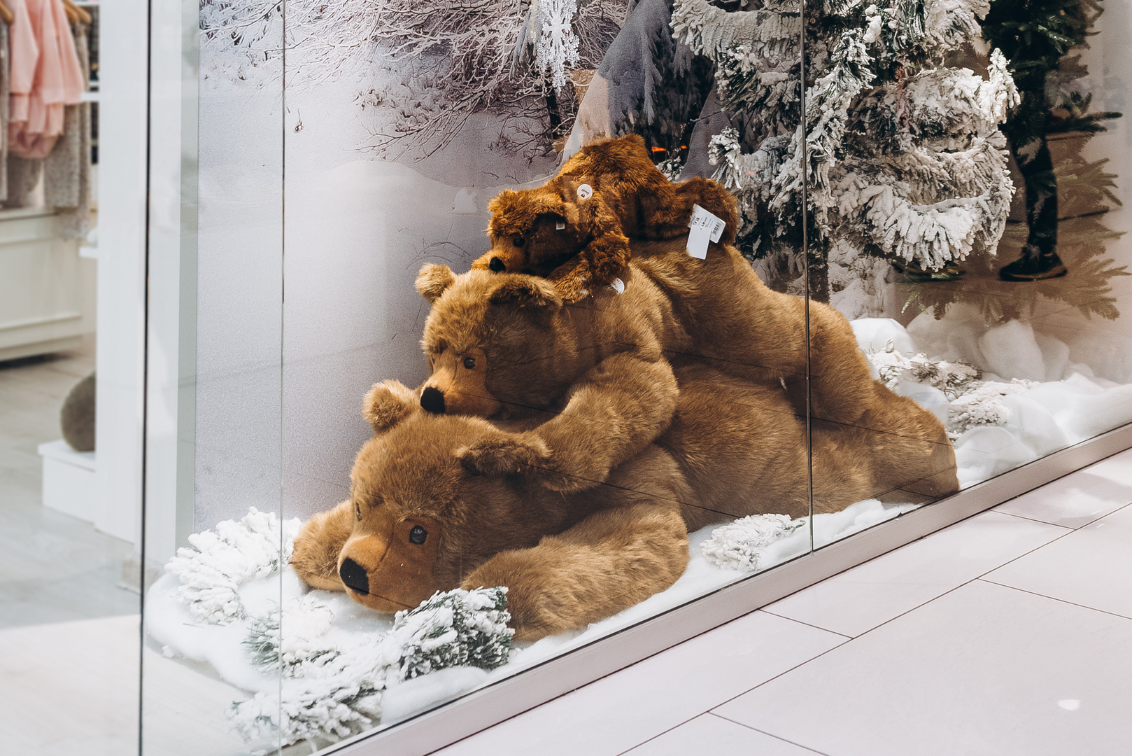 Новорічний декор 2024 в ТРЦ Gulliver image-56