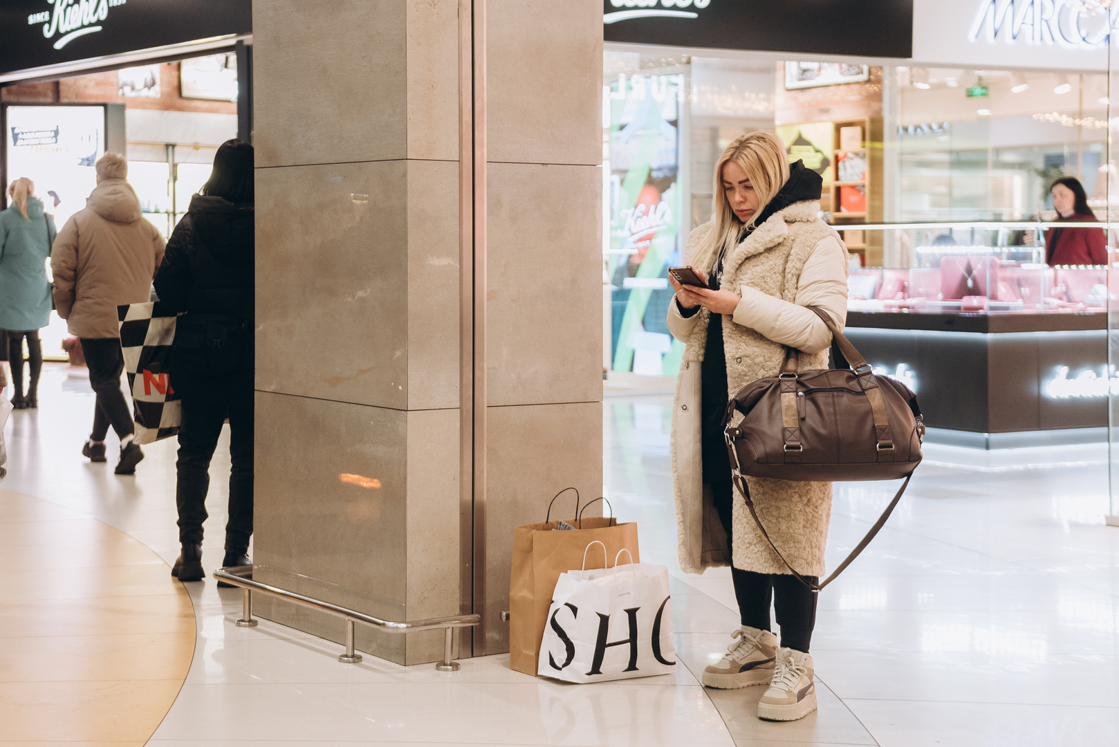 Новорічний декор 2024 в ТРЦ Gulliver image-79