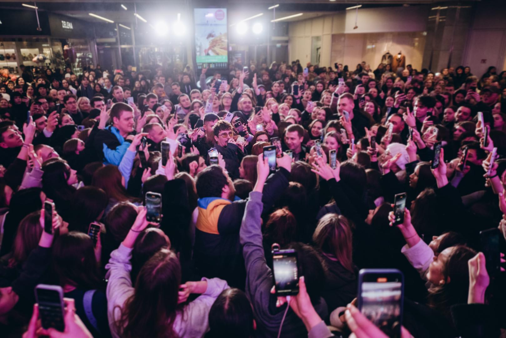 Концерт до Дня закоханих image-213