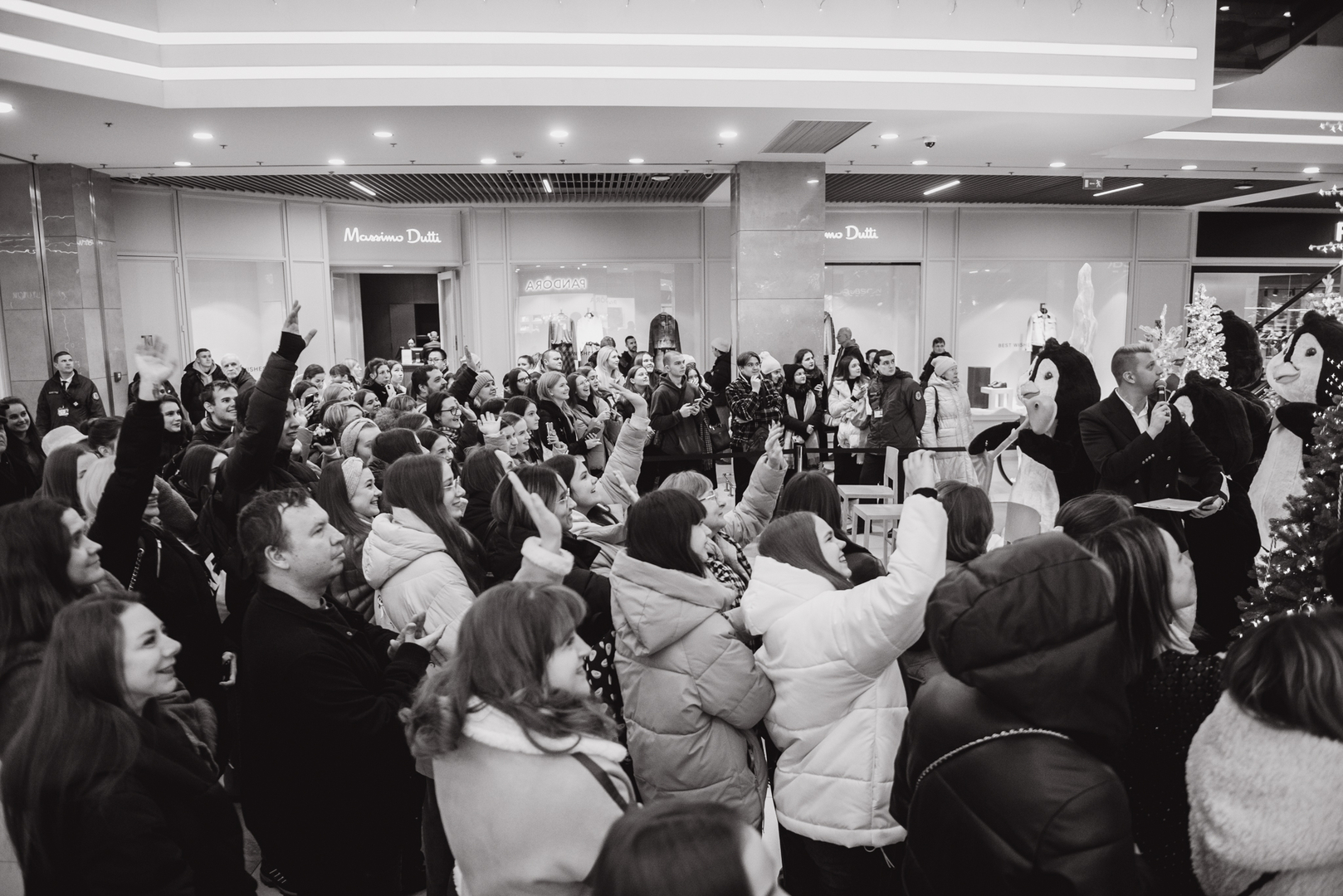 Фан-зустріч з акторами комедії «Збори ОСББ» image-0