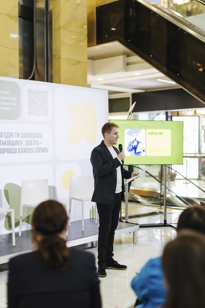 Відкриття виставки «Час створювати своє: гранти для ветеранів та другого з подружжя»  image-40