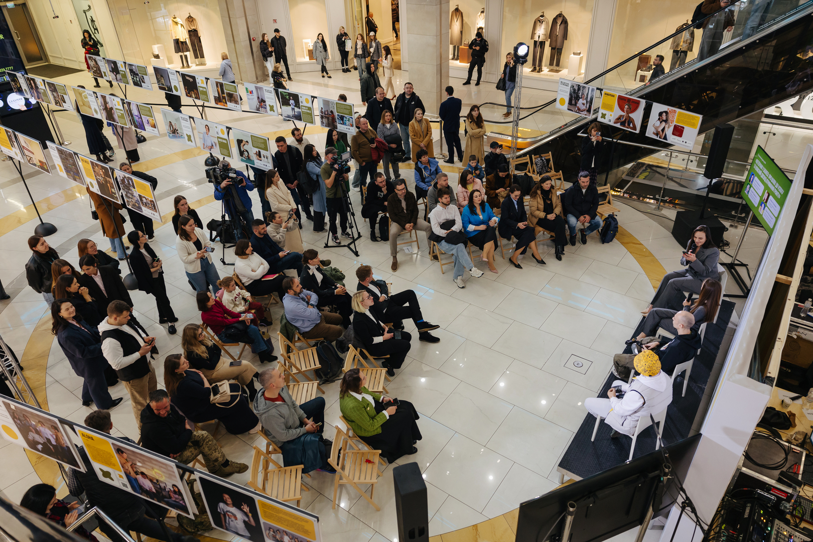 Відкриття виставки «Час створювати своє: гранти для ветеранів та другого з подружжя»  image-49