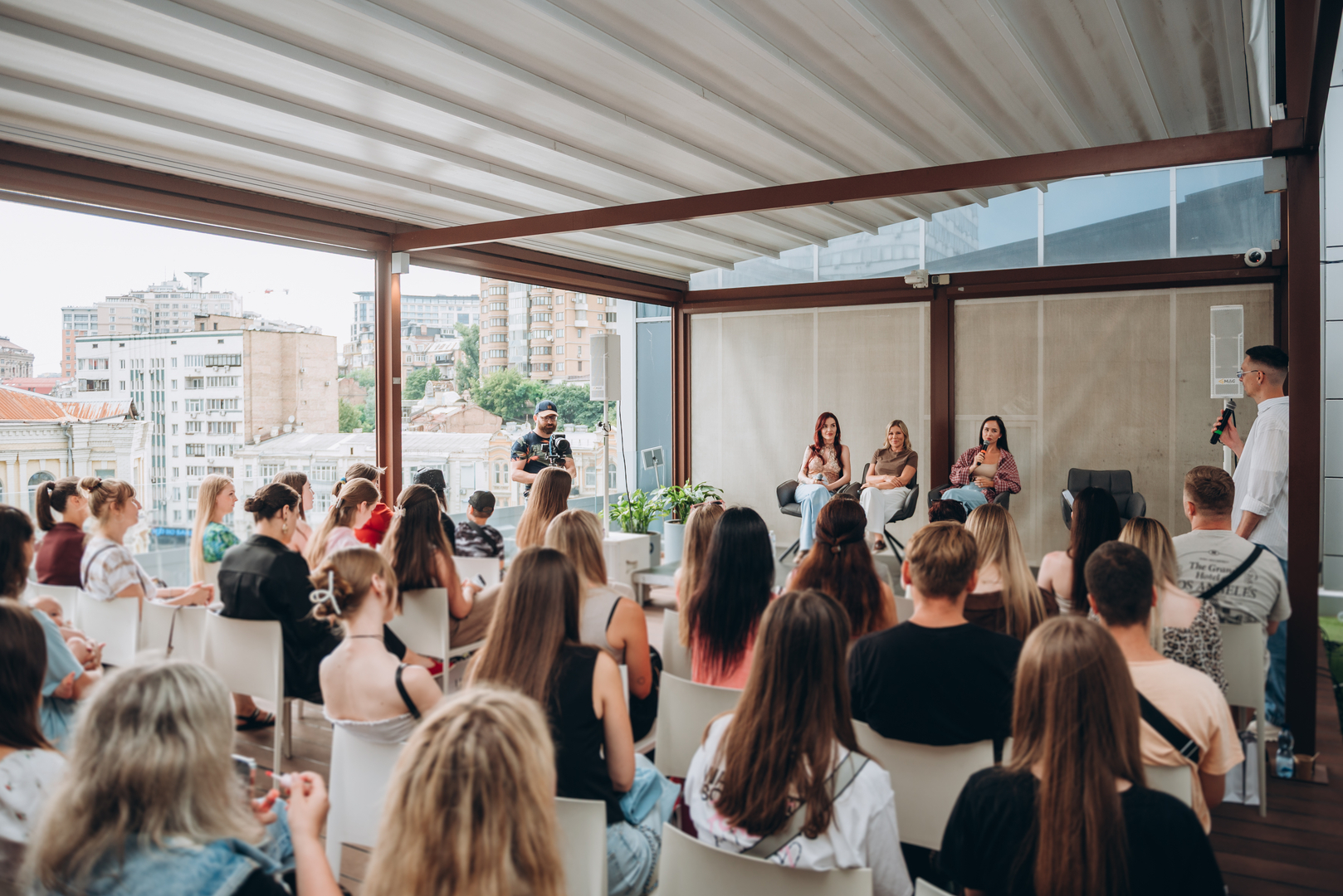 Тераса Talk з Тетяною Парфільєвою, MamaRika та Alena Omargalieva  image-101