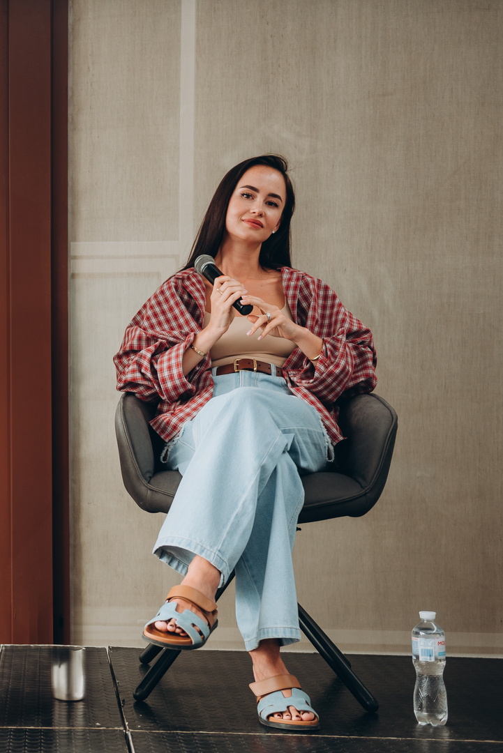 Тераса Talk з Тетяною Парфільєвою, MamaRika та Alena Omargalieva  image-117