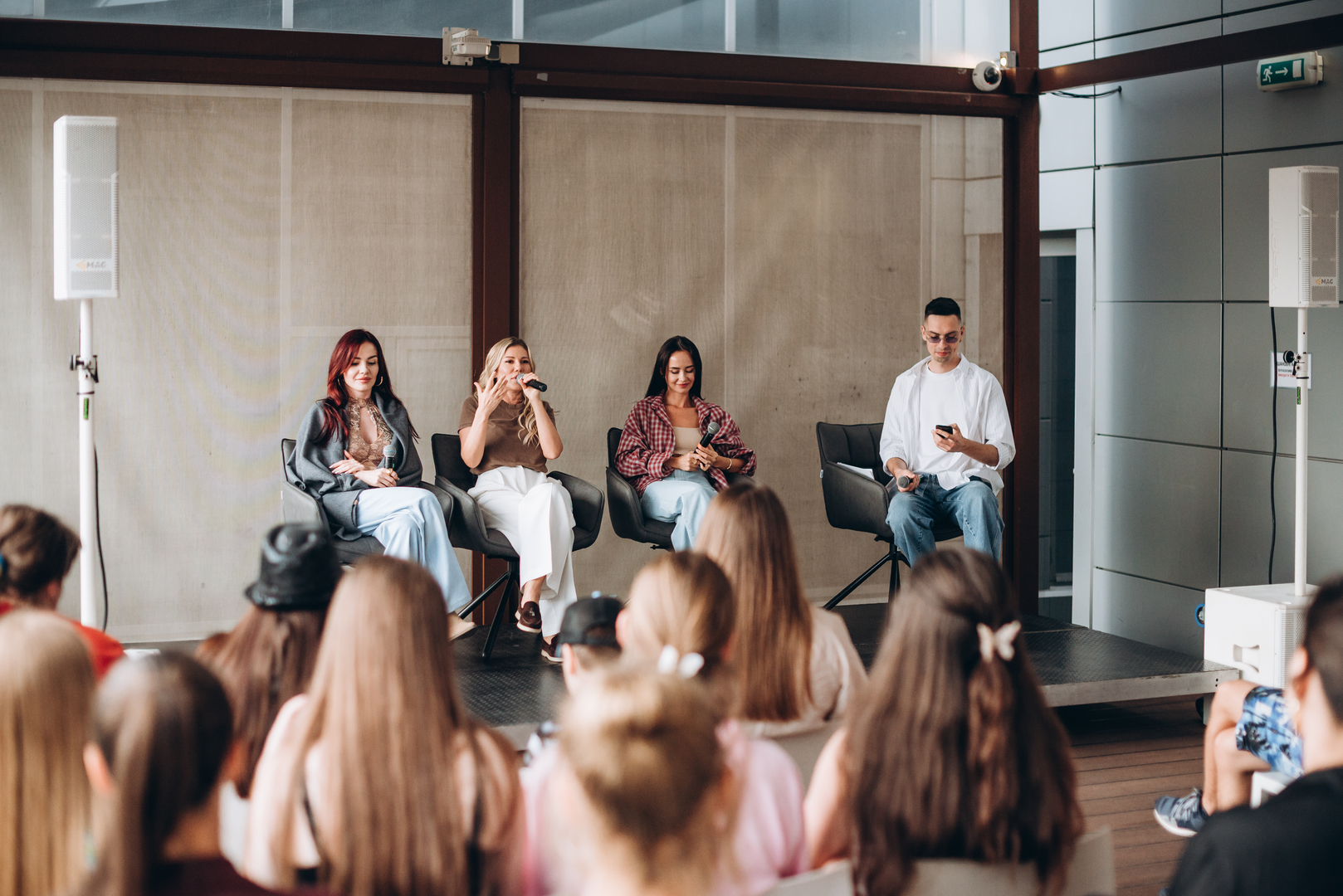 Тераса Talk з Тетяною Парфільєвою, MamaRika та Alena Omargalieva  image-153