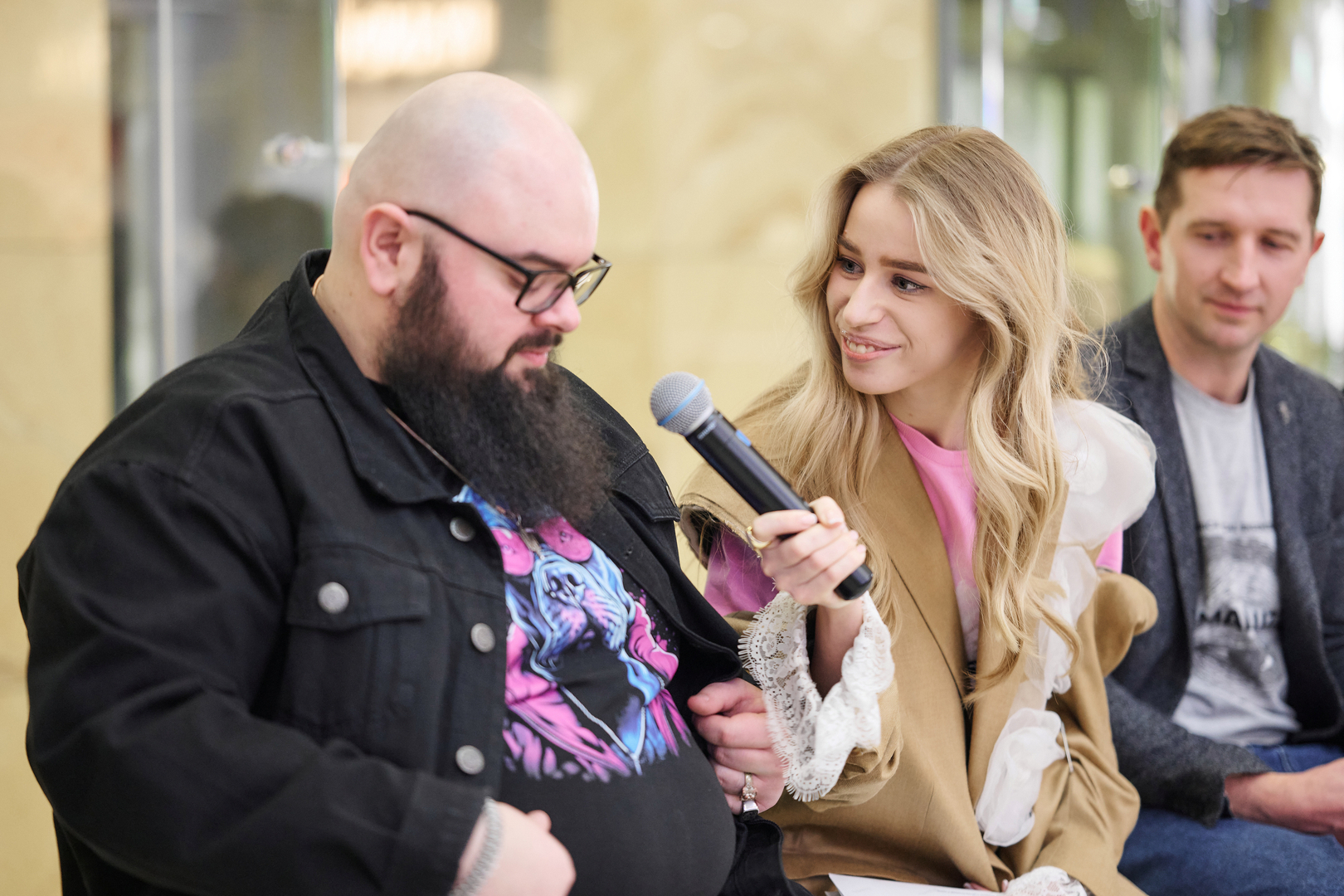 Автограф-сесія з акторами фільму &quot;Песики&quot; image-15