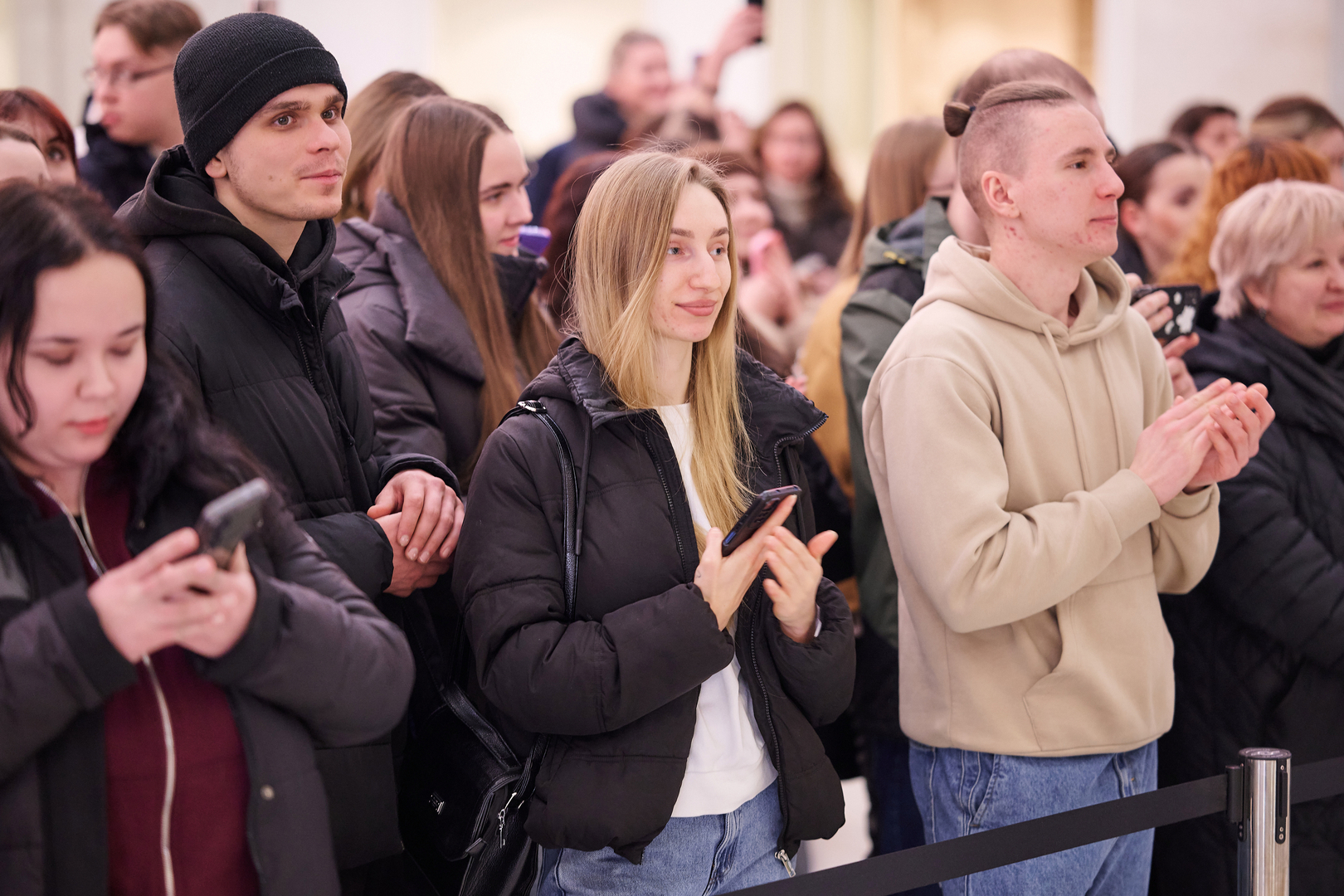 Автограф-сесія з акторами фільму &quot;Песики&quot; image-17