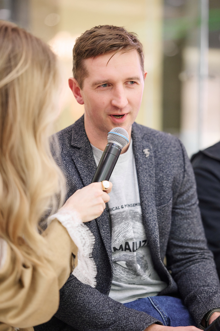 Автограф-сесія з акторами фільму &quot;Песики&quot; image-19