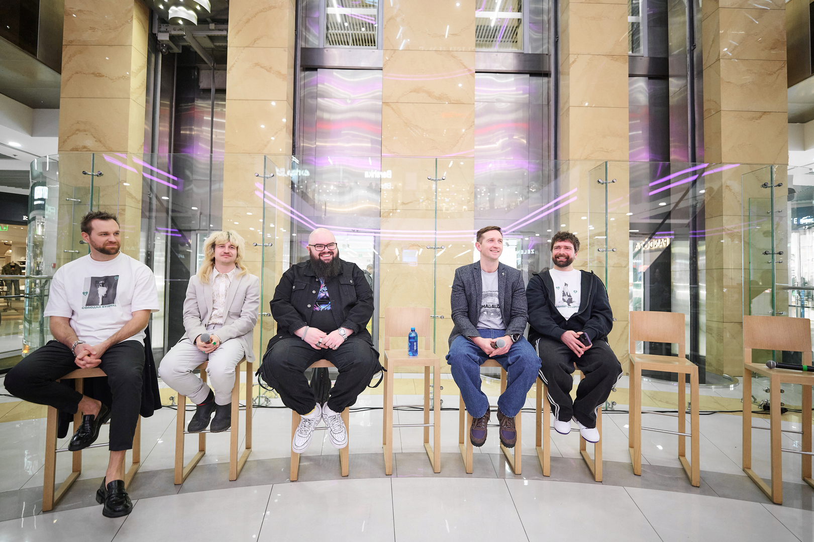 Автограф-сесія з акторами фільму &quot;Песики&quot; image-26